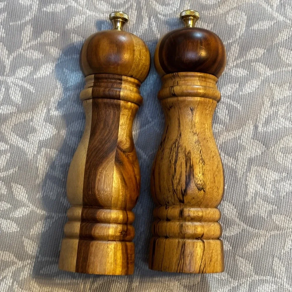 BILL.F Salt and Pepper Mill Grinder Set of‎ 2 with Adjustable Ceramic Rotor